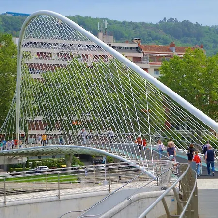 3 Hab Dobles, 2 Banos, Ac, Junto Al Casco Viejo Ol Apartment *